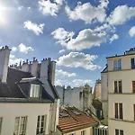 Chic à la Parisienne, Central Paris - Marais