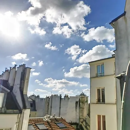 Chic A La Parisienne, - Marais Apartment Paris